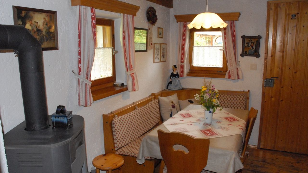 Ferienhäuschen Rosi - Essbereich Ferienhäuschen Rosi - Essbereich